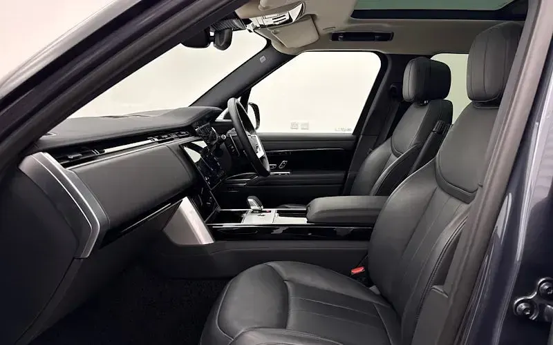 Used Land Rover Range Rover HSE 460 HP (338 kW) 2026 SUV