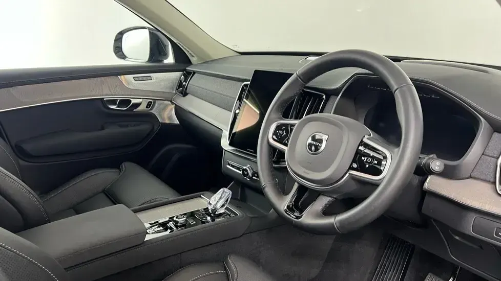 Used Volvo XC90 Ultra 455 HP (334 kW) 2025 Grey SUV