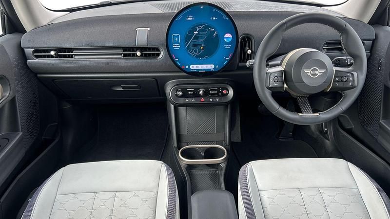 Used Mini Cooper Hatch 154 HP (113 kW) 2024 Silver Hatchback