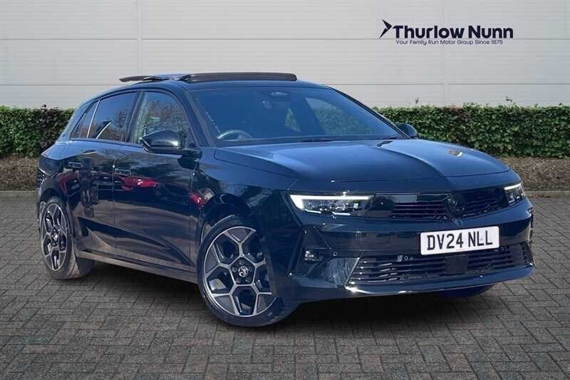 Black Used 2024 Vauxhall Astra Ultimate Hatchback | £19,699 (Fair price) - Image 1/4