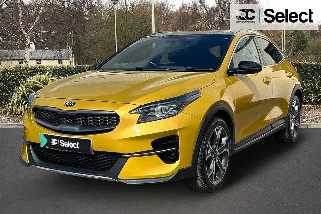 Used Kia XCeed First Edition 138 HP (101 kW) 2021 Yellow SUV