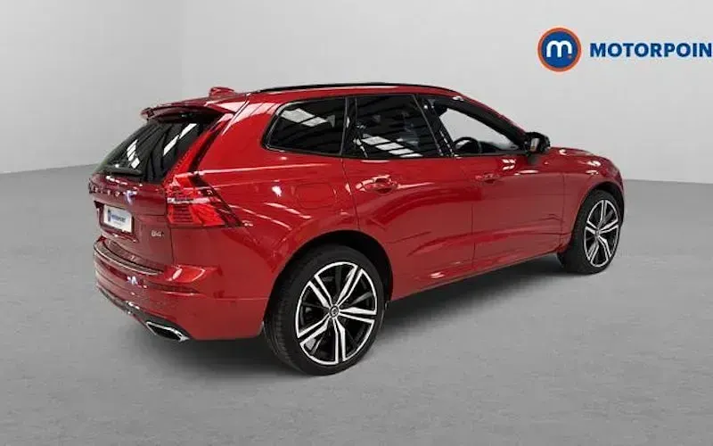 Used Volvo XC60 R-Design 197 HP (144 kW) 2021 Red SUV