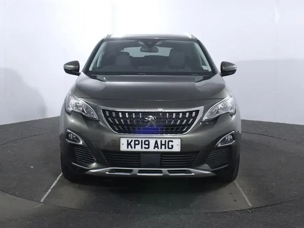 Used Peugeot 3008 Allure 131 HP (96 kW) 2019 Grey SUV