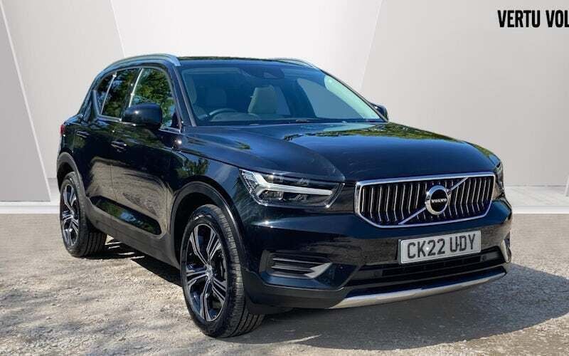 Used 2022 Volvo XC40 Inscription SUV | £32,029 (Expensive) - Image 1/4