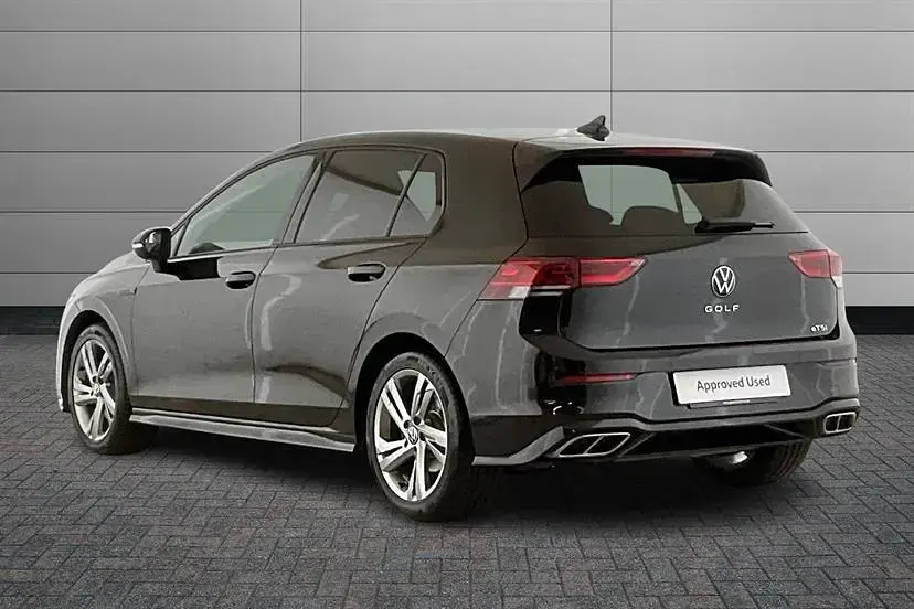 Used VW Golf VIII R-line 150 HP (110 kW) 2022 Black Hatchback