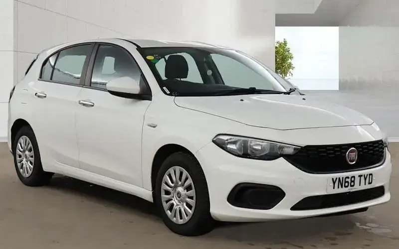 Used Fiat Tipo Easy 95 HP (69 kW) 2021 Hatchback