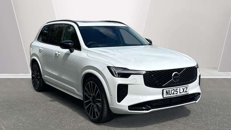 White Used 2025 Volvo XC90 Ultra SUV | £70,995 - Image 1/4
