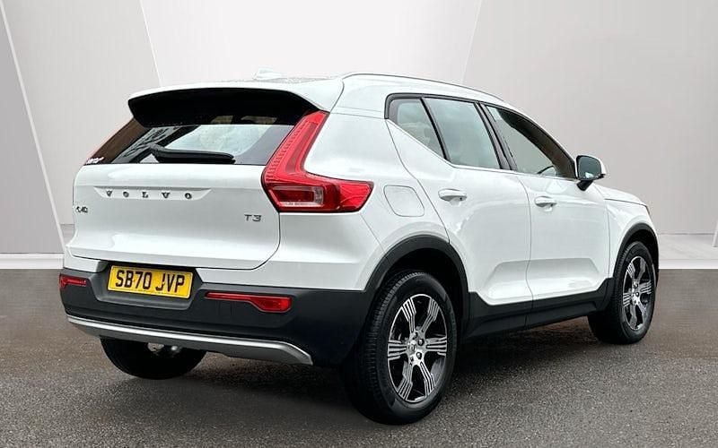 Used Volvo XC40 Inscription 163 HP (119 kW) 2021 White SUV