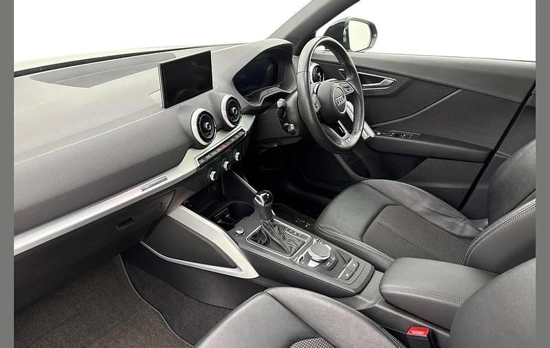 Used Audi Q2 S-Line 147 HP (108 kW) 2021 Black SUV