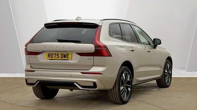 Used Volvo XC60 Plus 345 HP (253 kW) 2025 Gold SUV
