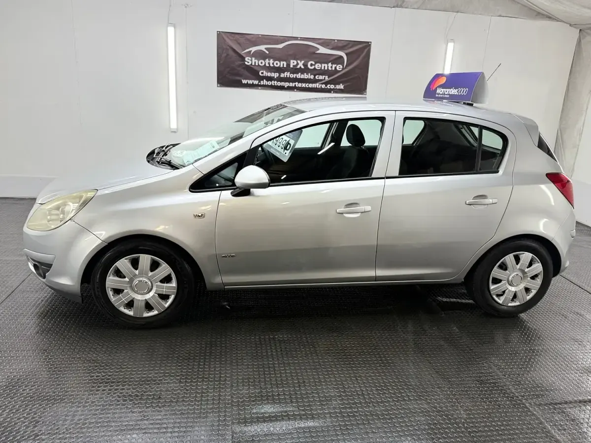 Used Vauxhall Corsa Club 89 HP (65 kW) 2008 Silver Hatchback