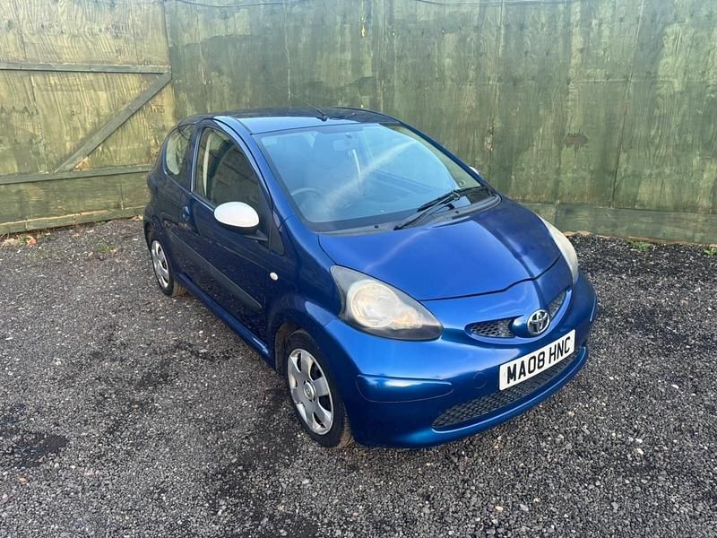 Used Toyota Aygo 67 HP (49 kW) 2008 Blue Hatchback