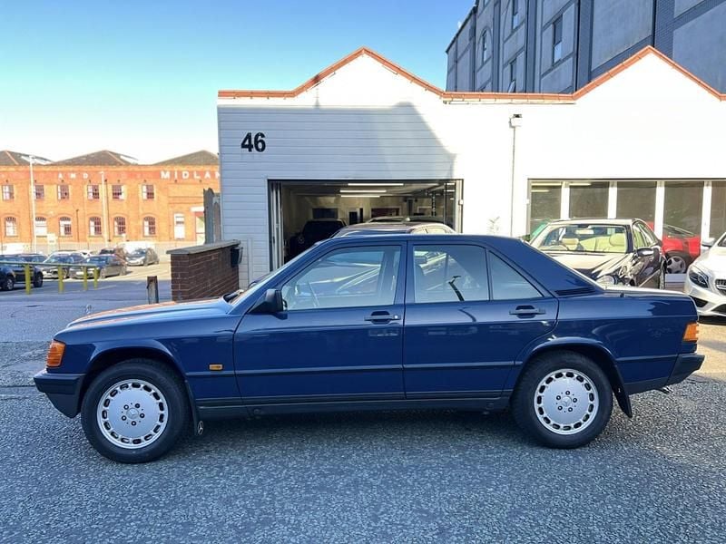 Used Mercedes 190 1988 Blue Sedan