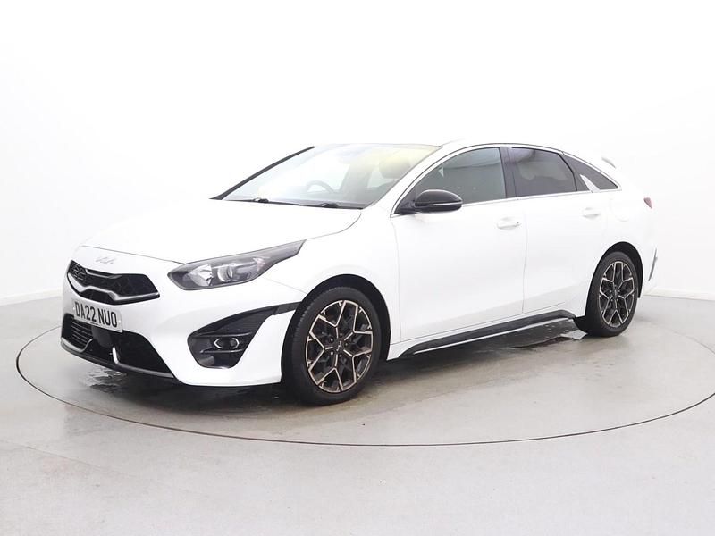 Used Kia ProCeed GT-Line 2022 White Estate
