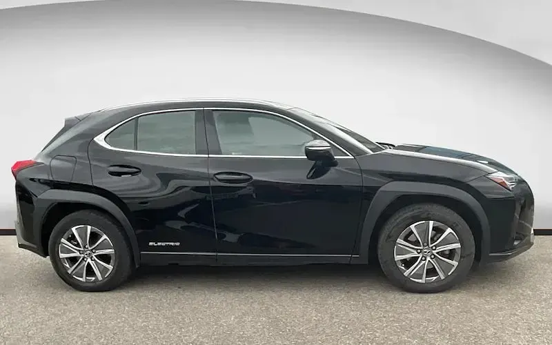 Used Lexus UX 300e 150 kW (204 HP) 2022 SUV