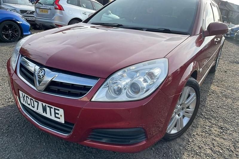 Red Used 2007 Vauxhall Signum Elegance Estate | £995 - Image 1/1