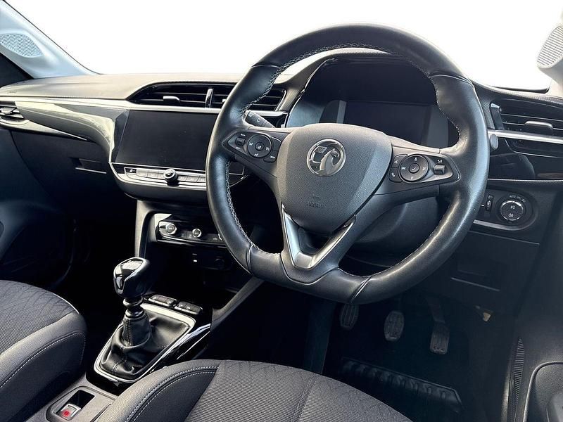 Used Vauxhall Corsa Elite 101 HP (74 kW) 2021 Orange Hatchback