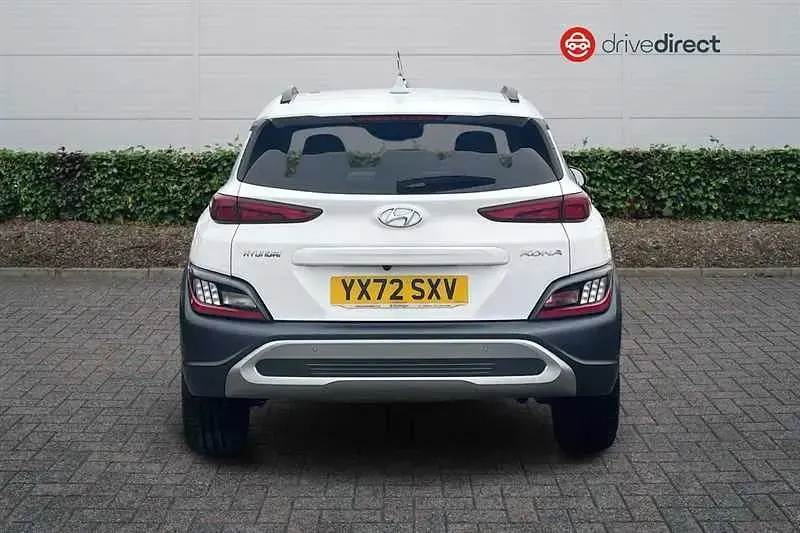 Used Hyundai Kona Premium 120 HP (88 kW) 2022 White SUV