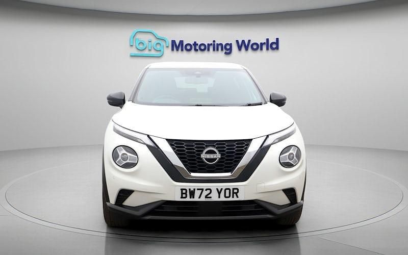 Used Nissan Juke N-Connecta 114 HP (83 kW) 2023 White SUV