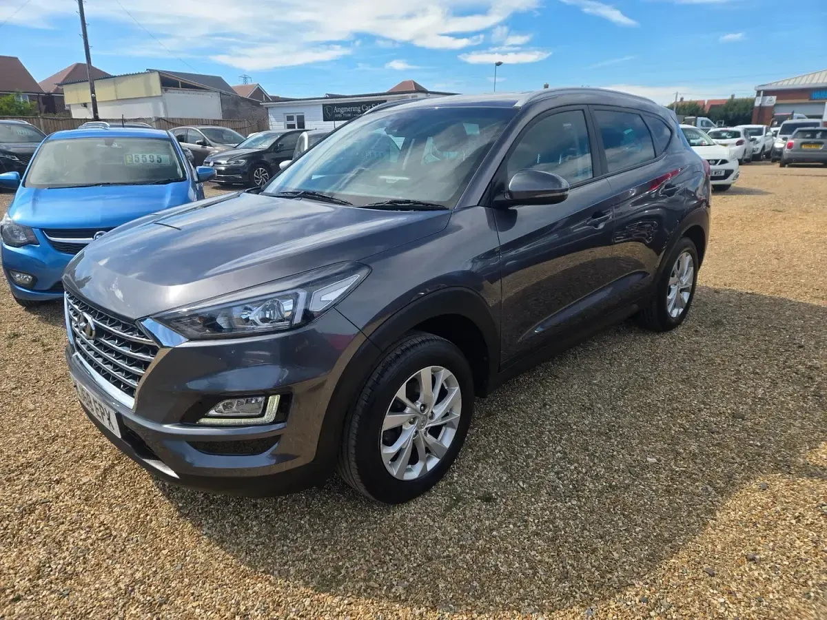 Used Hyundai Tucson SE 177 HP (130 kW) 2018 Grey SUV
