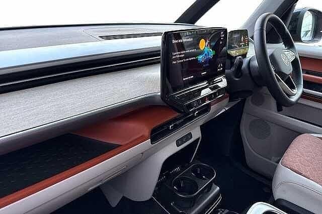 Used VW ID. Buzz Pro 150 kW (204 HP) 2024 Orange MPV