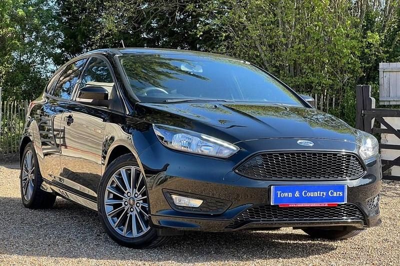 Used Ford Focus ST-Line 140 HP (102 kW) 2018 Black Hatchback