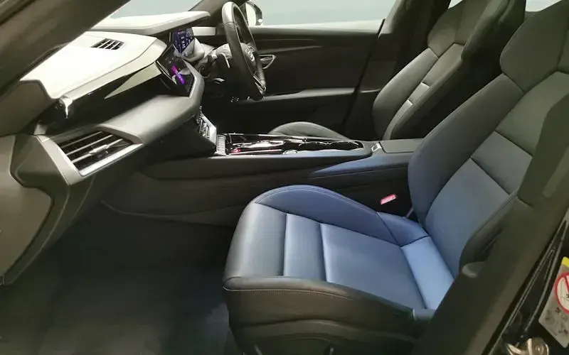 Używany Audi e-tron GT quattro Design 389 kW (530 KM) 2024 Sedan/Limuzyna