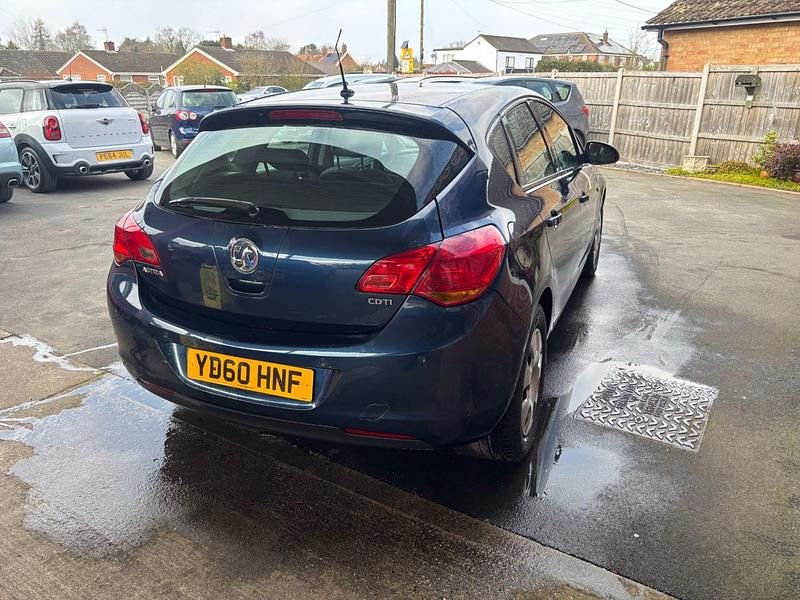 Gebraucht Vauxhall Astra 2010 Blau Kleinwagen
