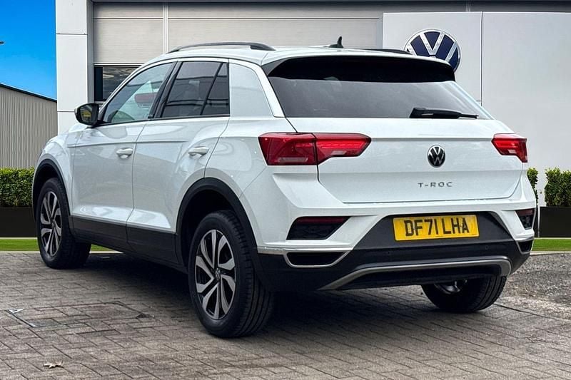 Used VW T-Roc Active 110 HP (80 kW) 2022 White SUV