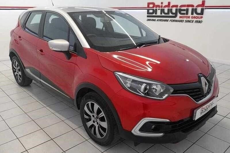 Red Used 2019 Renault Captur Play SUV | £8,299 (Fair price) - Image 1/1