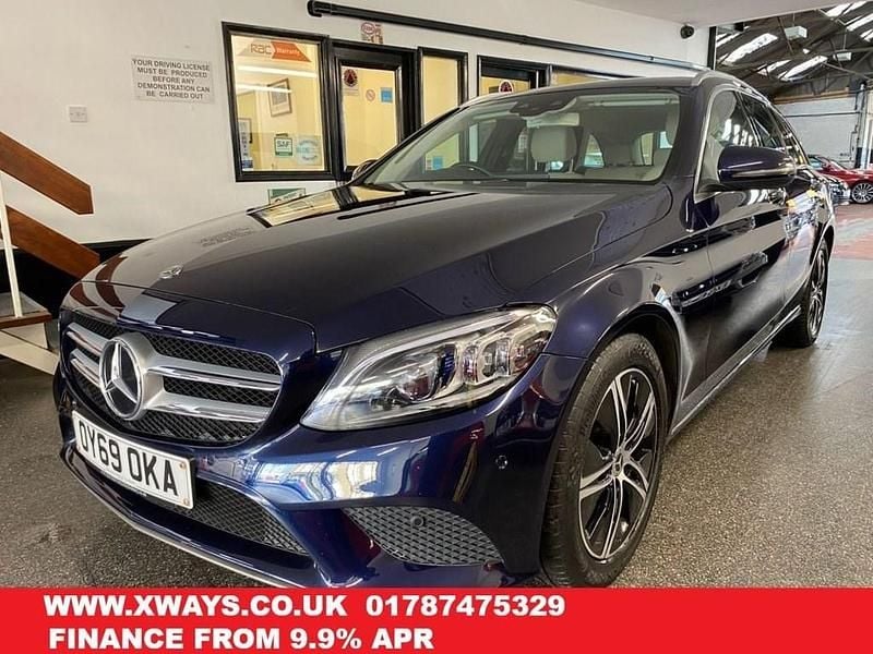 Used Mercedes C300 Premium 258 HP (189 kW) 2019 Blue Estate