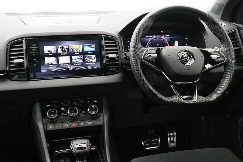 Used Skoda Karoq SportLine 150 HP (110 kW) 2023 Phoenix orange metallic SUV