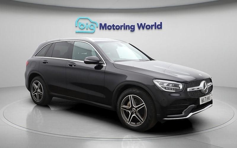 Used Mercedes GLC220 AMG line 194 HP (142 kW) 2021 Black Estate