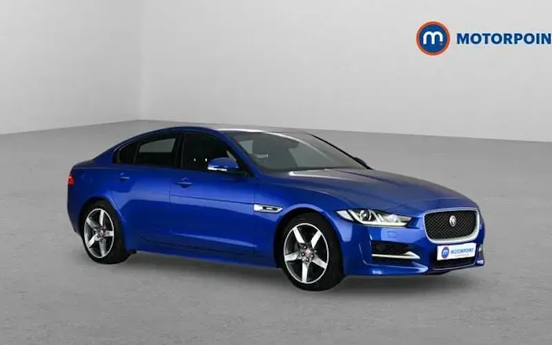 Used Jaguar XE Ingenium 200 HP (147 kW) 2018 Sedan