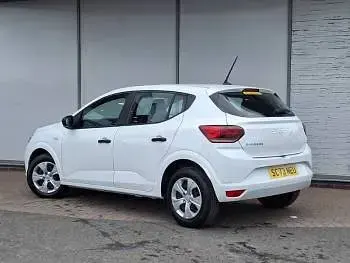 Used Dacia Sandero Essentiel 91 HP (66 kW) 2024 White Hatchback