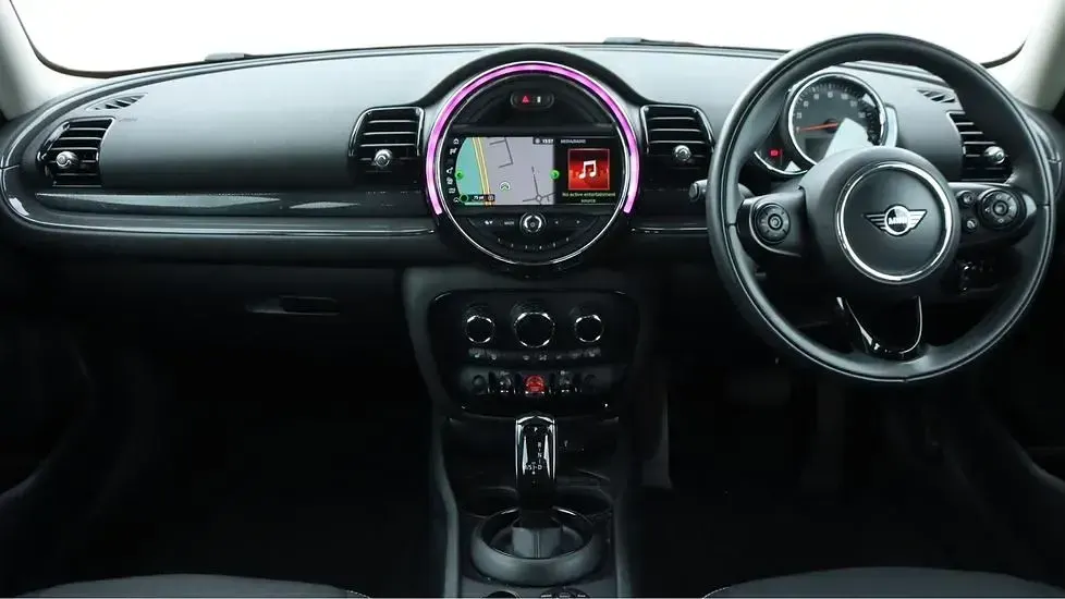 Used Mini Cooper Clubman Classic 136 HP (100 kW) 2020 Black Estate