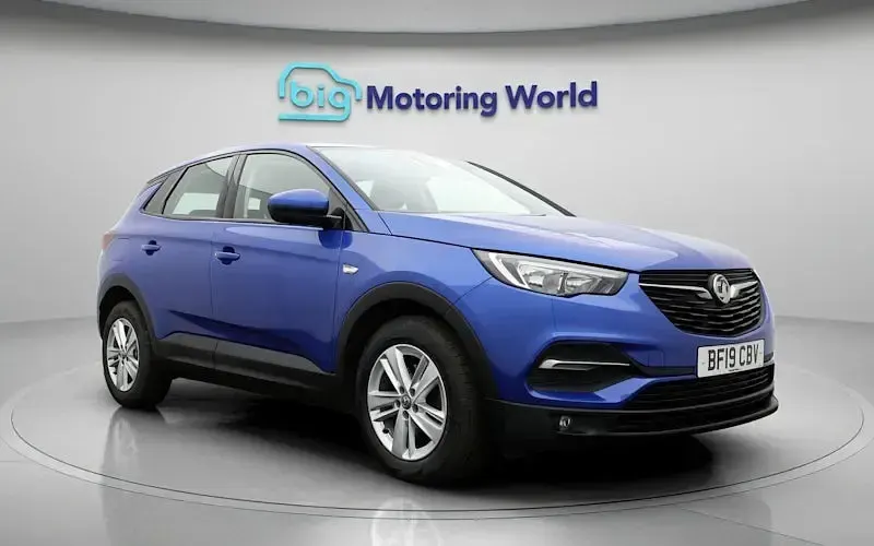 Used Vauxhall Grandland X S 131 HP (96 kW) 2019 Blue SUV
