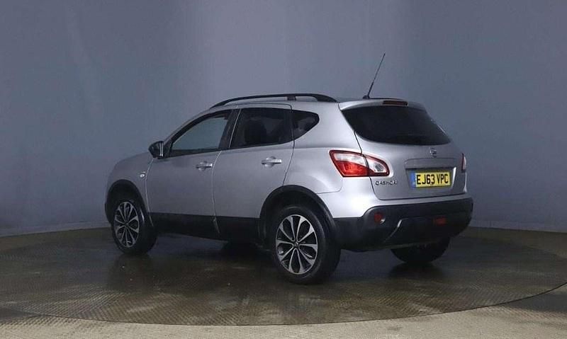 Used Nissan Qashqai 360º 2013 Silver SUV
