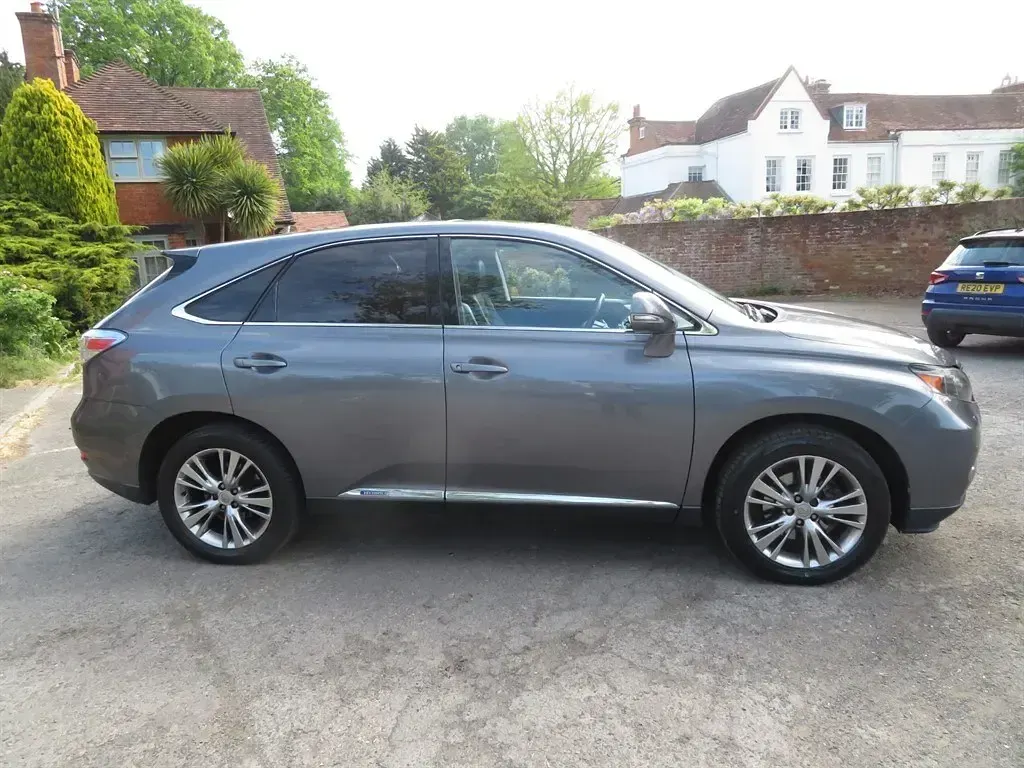 Used Lexus RX450h 299 HP (219 kW) 2011 Grey SUV