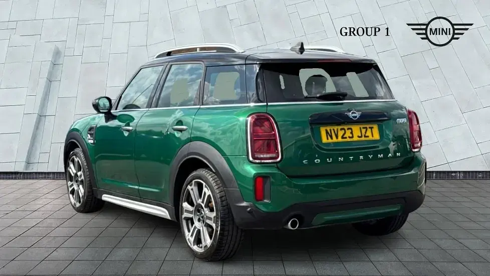 Used Mini Cooper Countryman Exclusive 134 HP (98 kW) 2023 British racing green iv SUV