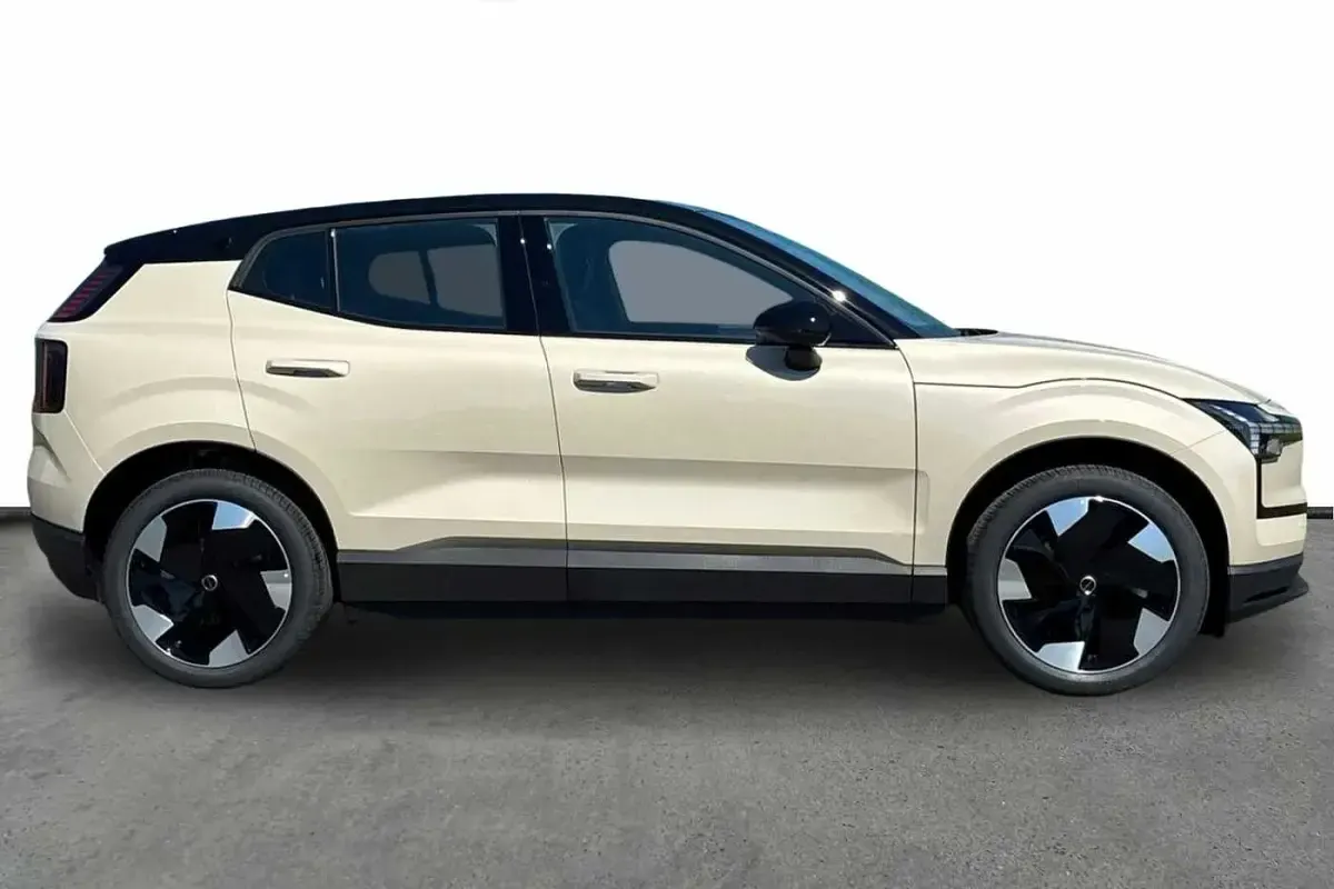 New Volvo EX30 Plus 197 kW (268 HP) 2026 Other SUV
