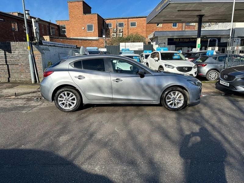Used Mazda 3 2016 Silver Hatchback