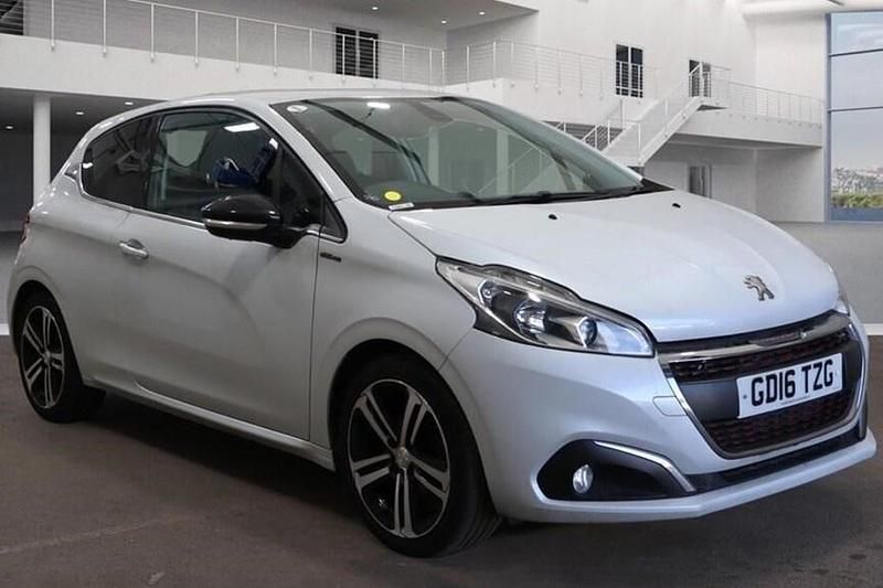 White Used 2016 Peugeot 208 GT-line Hatchback | £4,795 (Fair price) - Image 1/1