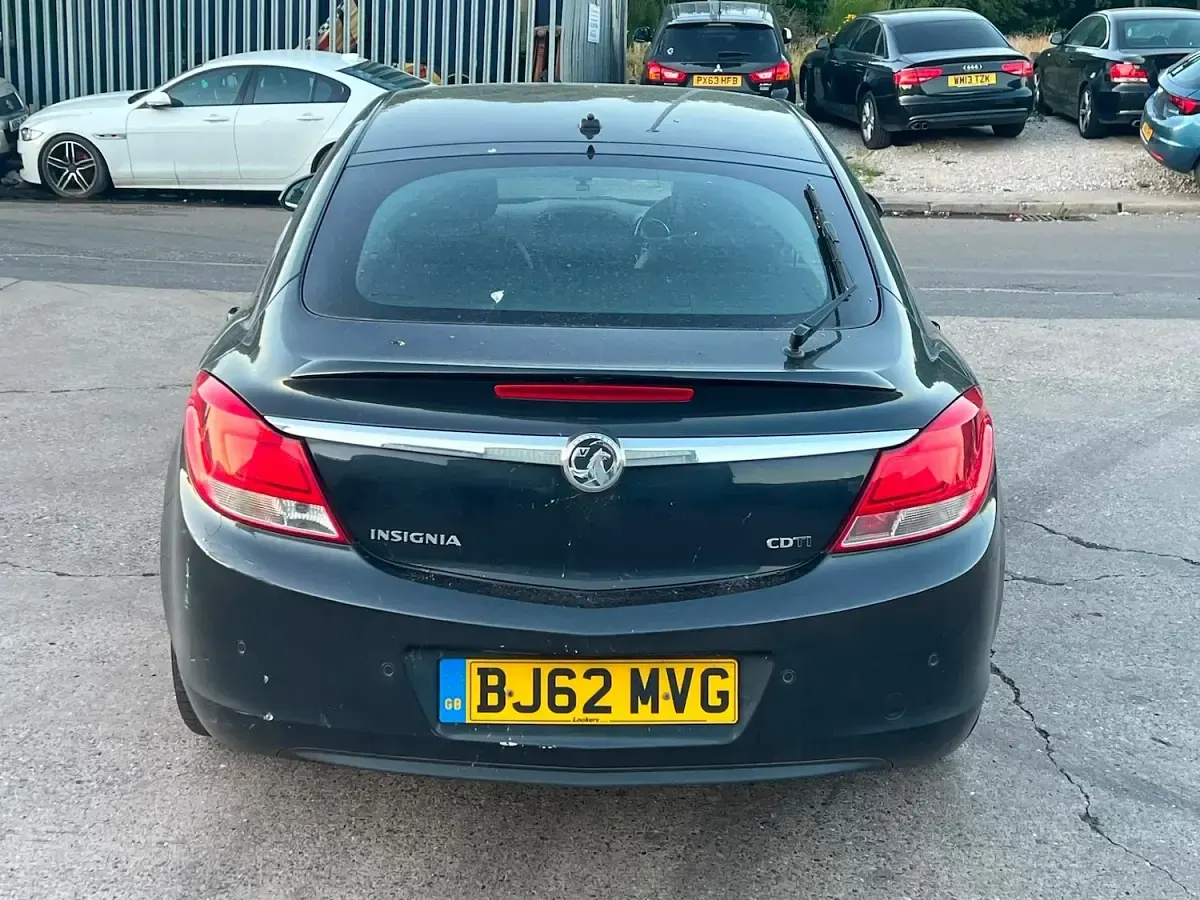 Used Vauxhall Insignia Elite 160 HP (117 kW) 2012 Black Hatchback