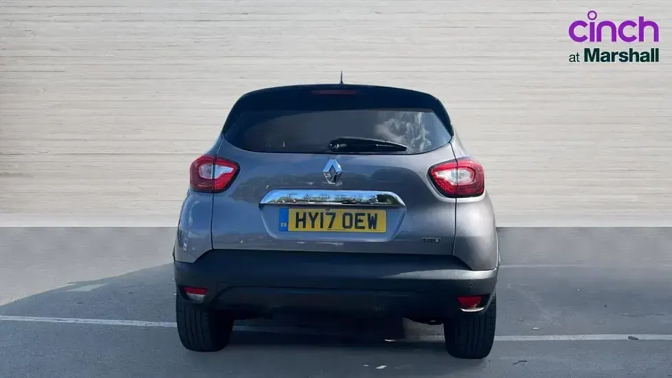 Usado Renault Captur Dynamique 110 HP (80 kW) 2017 Cinzento SUV