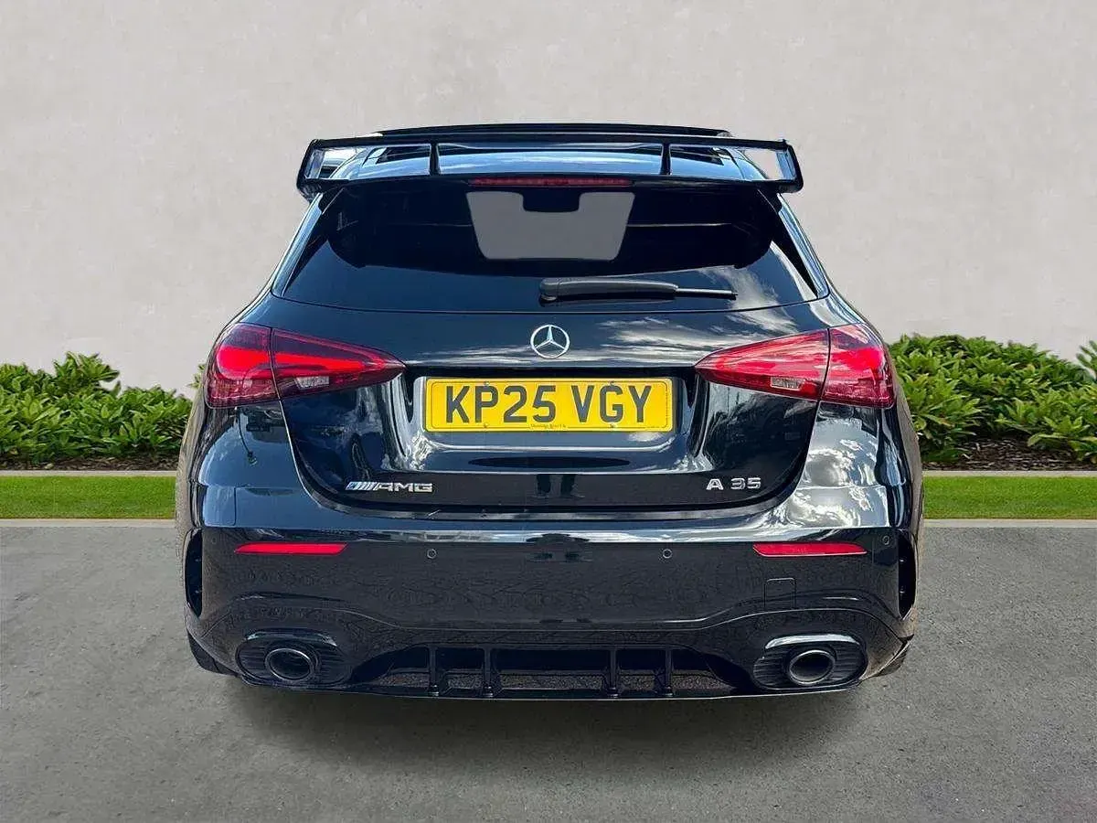 Usado Mercedes A35 AMG Premium Plus 306 HP (225 kW) 2025 Preto Citadino