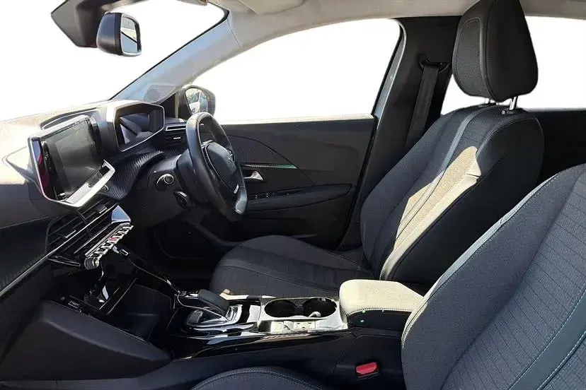 Second-hand Peugeot e-208 Allure 100 kW (136 CP) 2020 Gri Hatchback