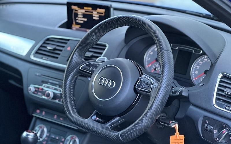 Used Audi RS Q3 Design 310 HP (228 kW) 2014 Blue SUV