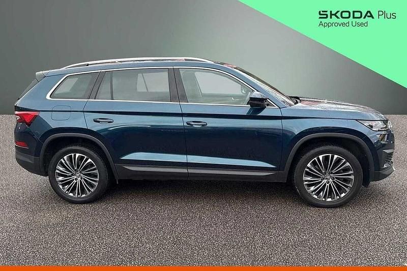 Used Skoda Kodiaq SE L Executive 147 HP (108 kW) 2023 Petrol blue metallic SUV