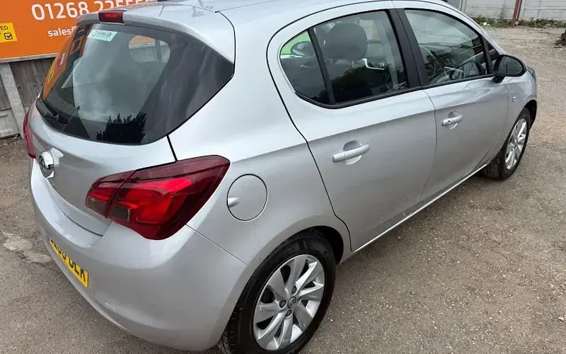 Used Vauxhall Corsa Design Edition 90 HP (66 kW) 2016 Silver Hatchback